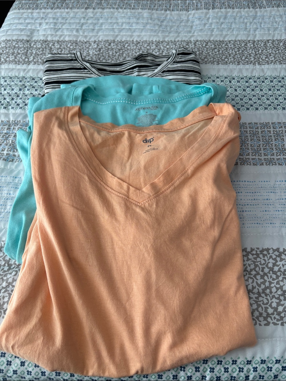 Bundle of 3 black/white,Aqua,Peach Short Sleeve Tops
